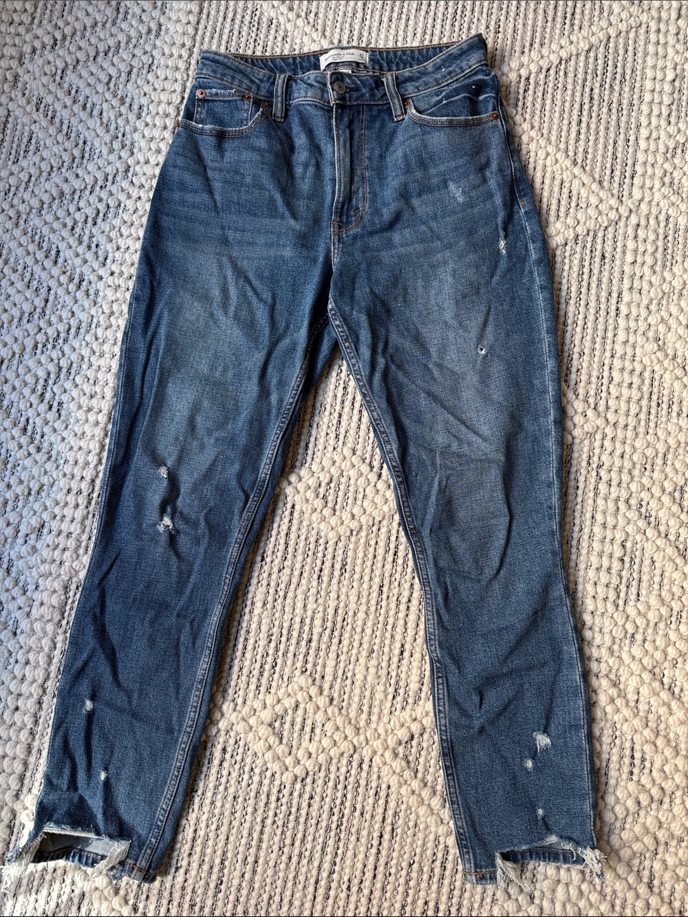 Abercrombie & Fitch Distressed Dark Blue Skinny Jeans - size 27